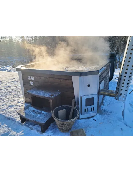 Wanna ogrodowa z piecem wewnętrznym POPRAD