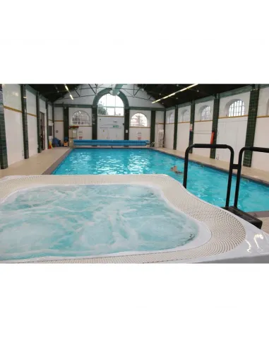 Wanna SPA z rynną przelewową RIVER FLOW