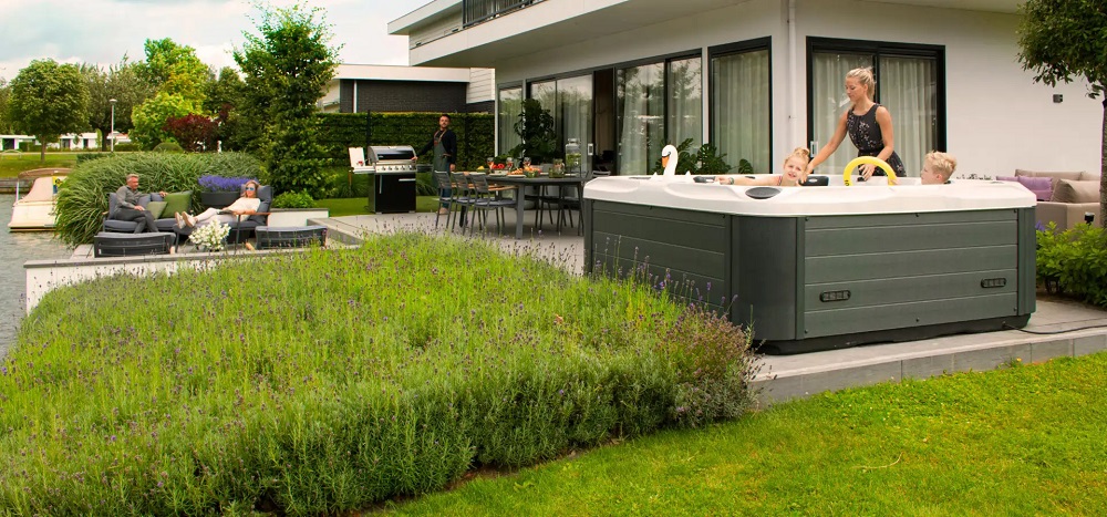 jak dbać o wodę w jacuzzi - poradnik