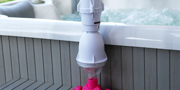 Jak odkurzyć i wyczyścić wannę SPA / jacuzzi?